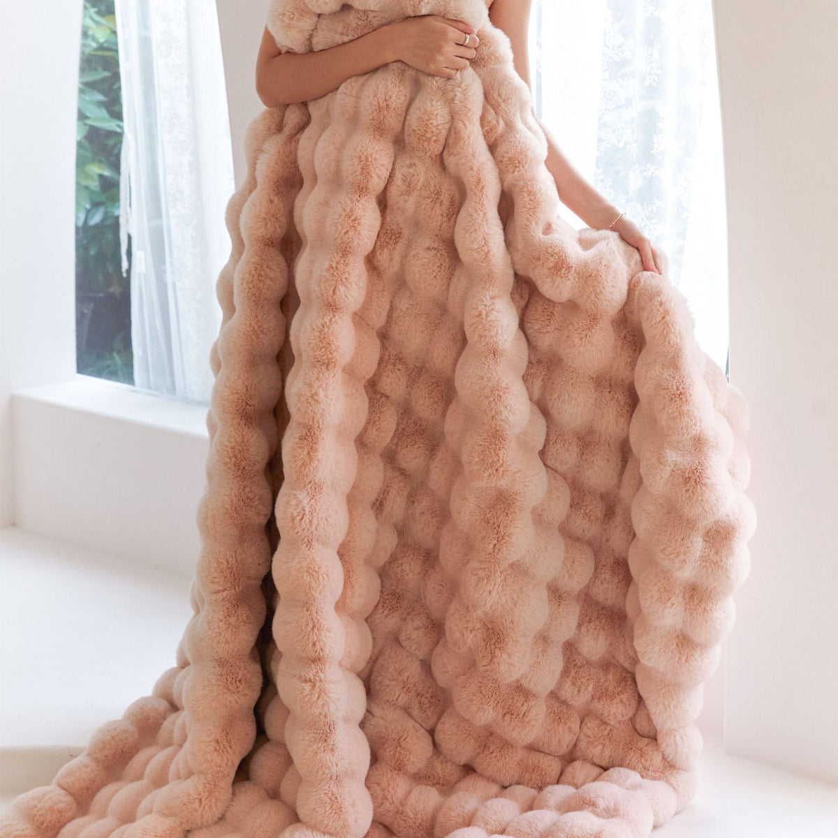 Toscana Soft & Comfortable Plush Bed Throw Blanket | 3CARATS