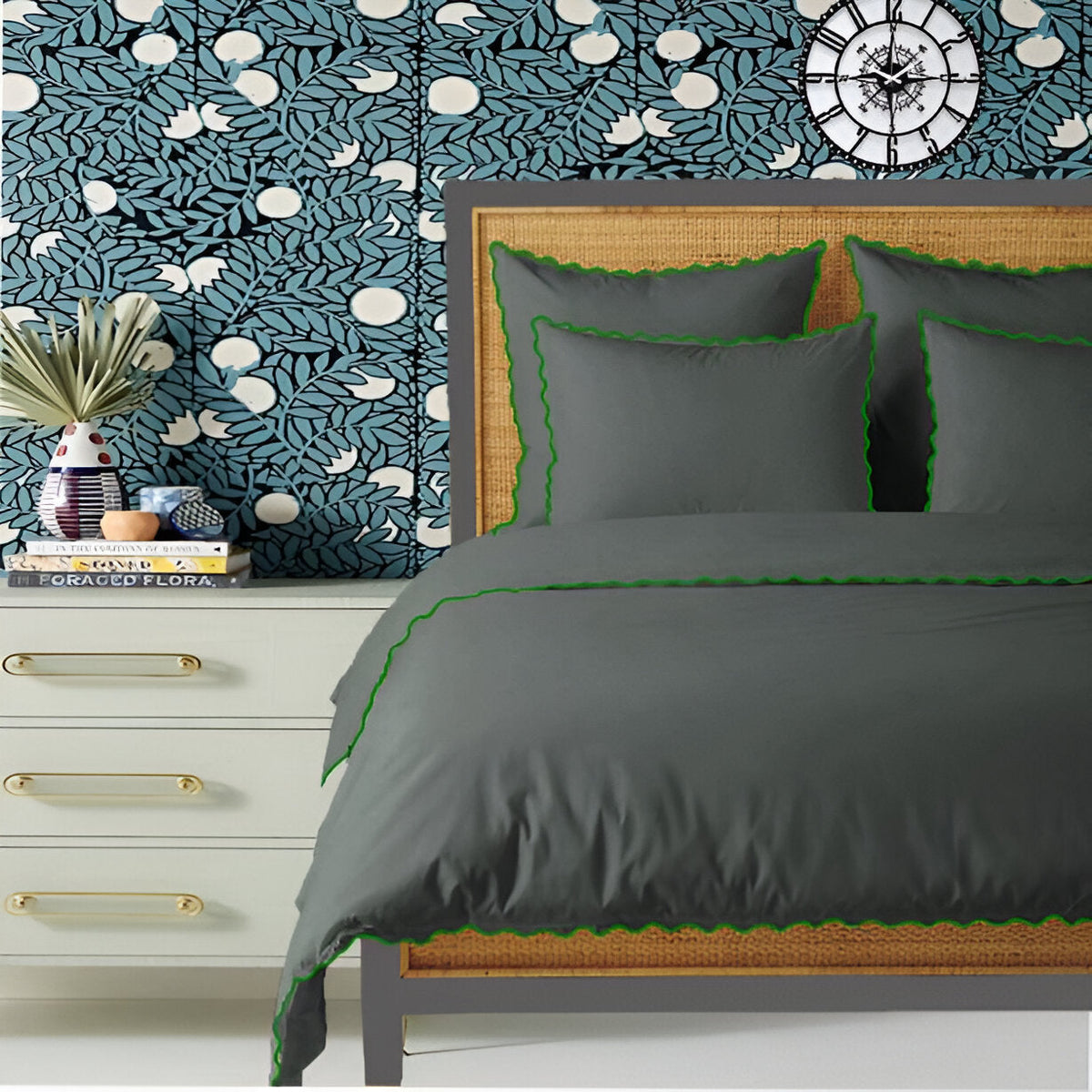 Dark Grey 400TC Cotton Small Scallop Embroidery Duvet Cover Set